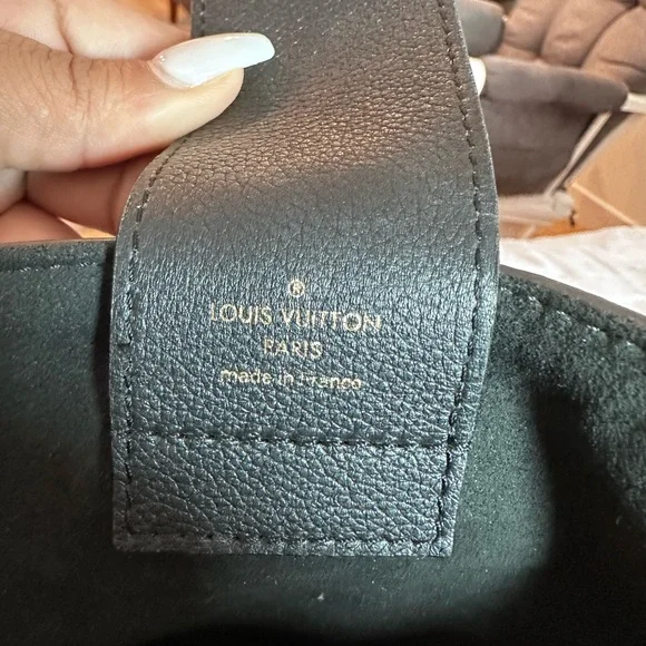 Louis Vuitton Riverside Damier Ebene Satchel Shoulder Bag - Picture 4 of 17